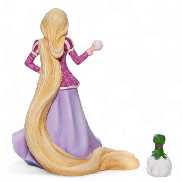Enesco Disney Showcase Tangled Holiday Princess Rapunzel Figurine - Picture 5 of 5